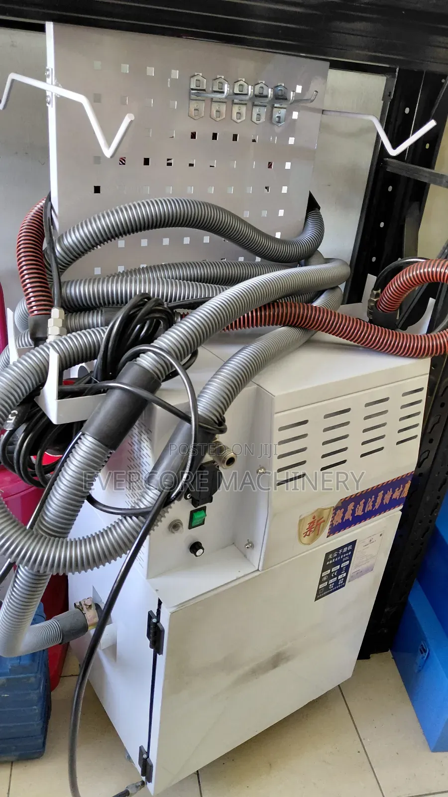 Heavy Duty Sander/Sanding Machine With Accessories.
