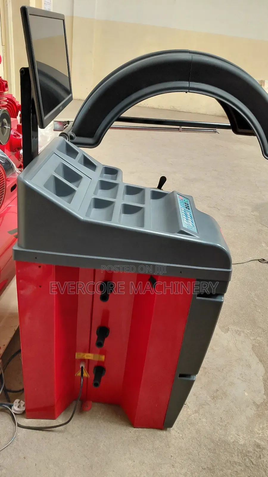 Wheel Balancing Machine Automatic With Computer.