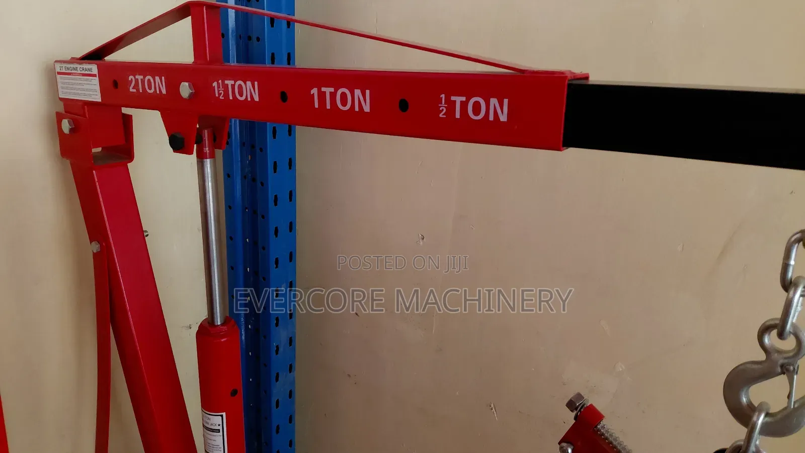 Commercial 2tonne Engine Crane/Hoist Lifting Capacity-Hydraulic.