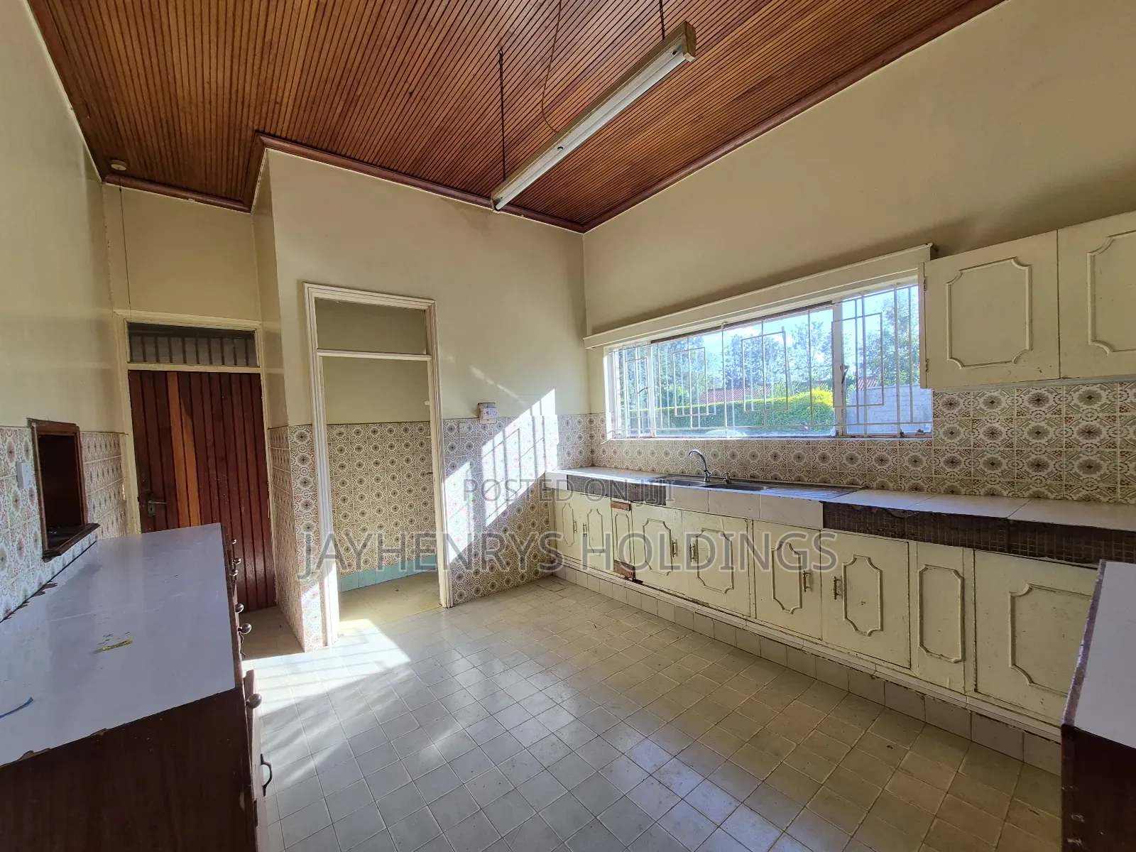4bdrm Bungalow in Kiambu / Kiambu  for rent