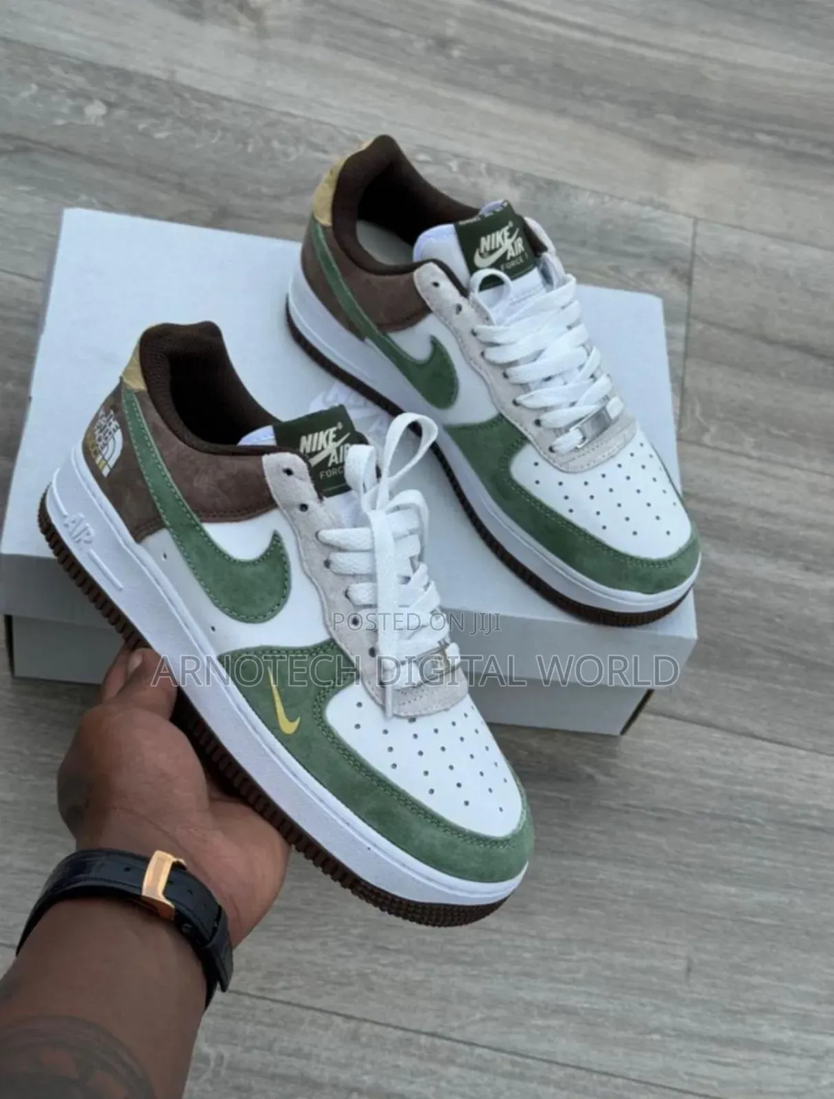 Unisex Sneakers