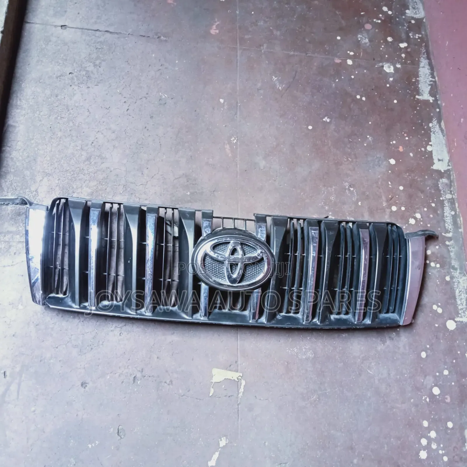 Toyota Prado 150 2010 Grill