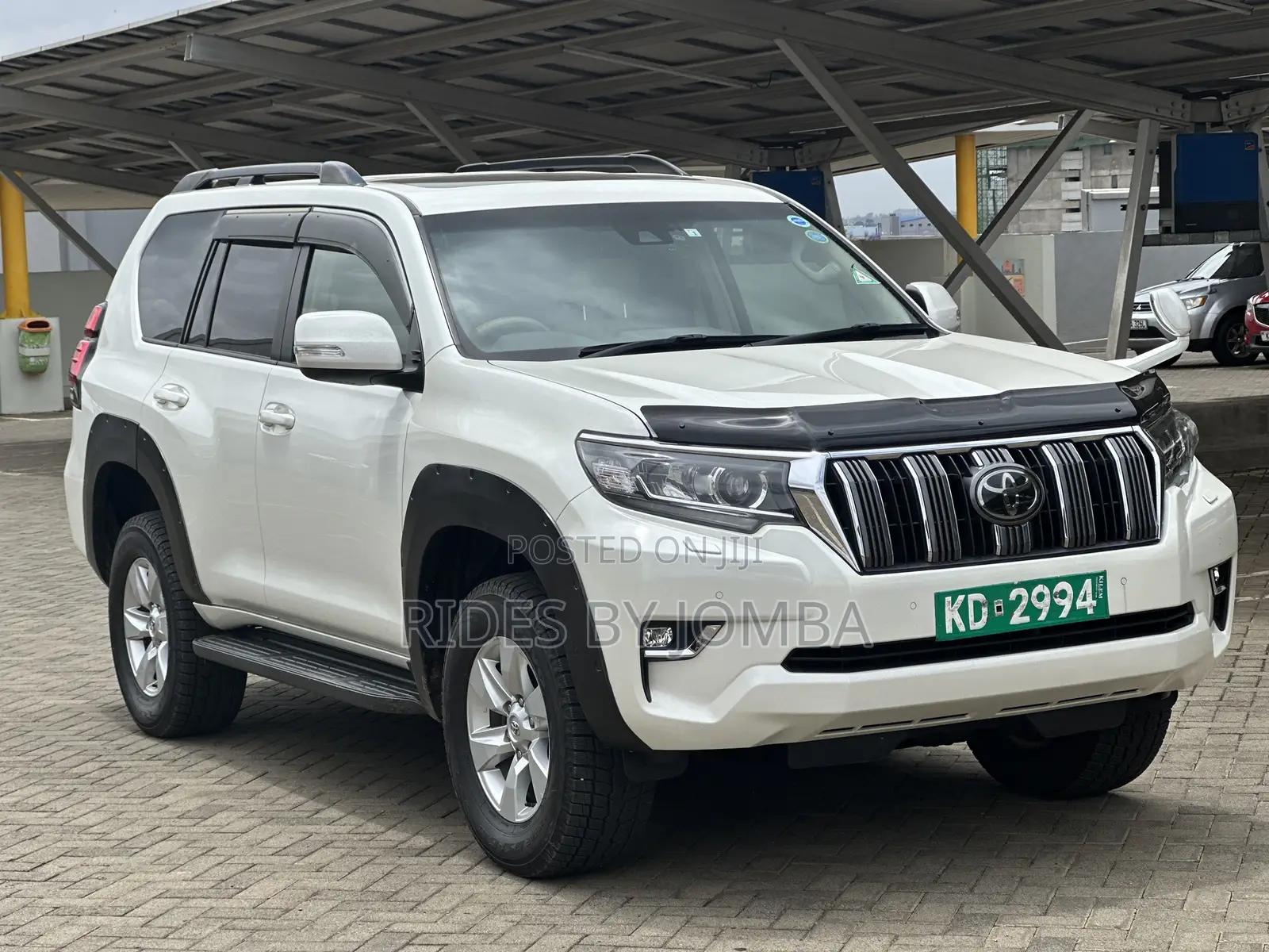 Toyota Land Cruiser Prado 2018 White