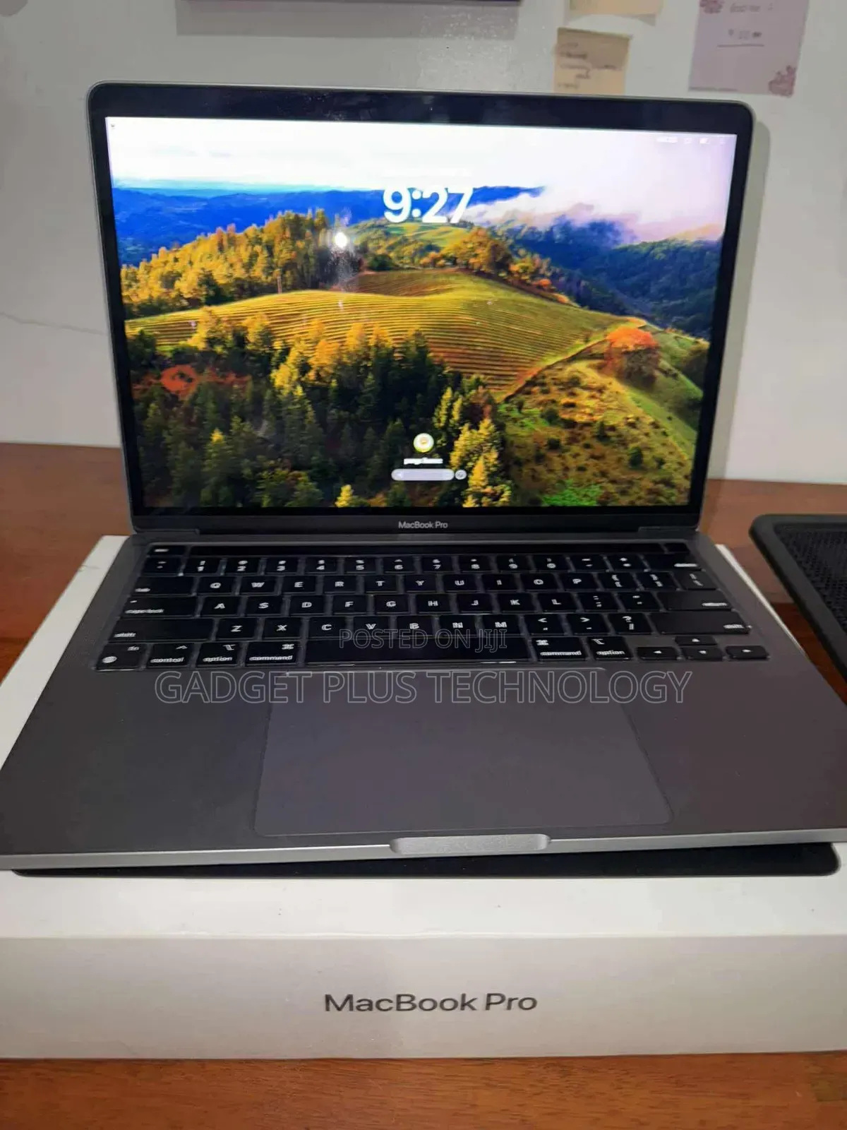 Laptop Apple MacBook Pro 2020 16GB Intel Core I7 SSD 1T