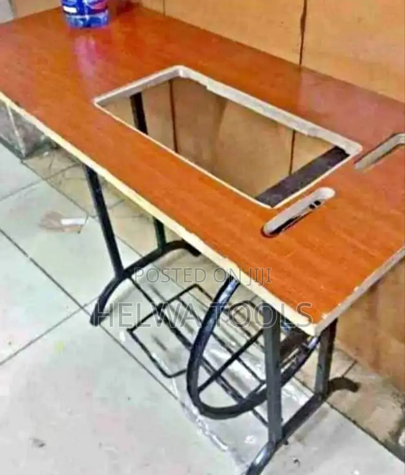 Sewing Machine Table/ Sewing Machine Table