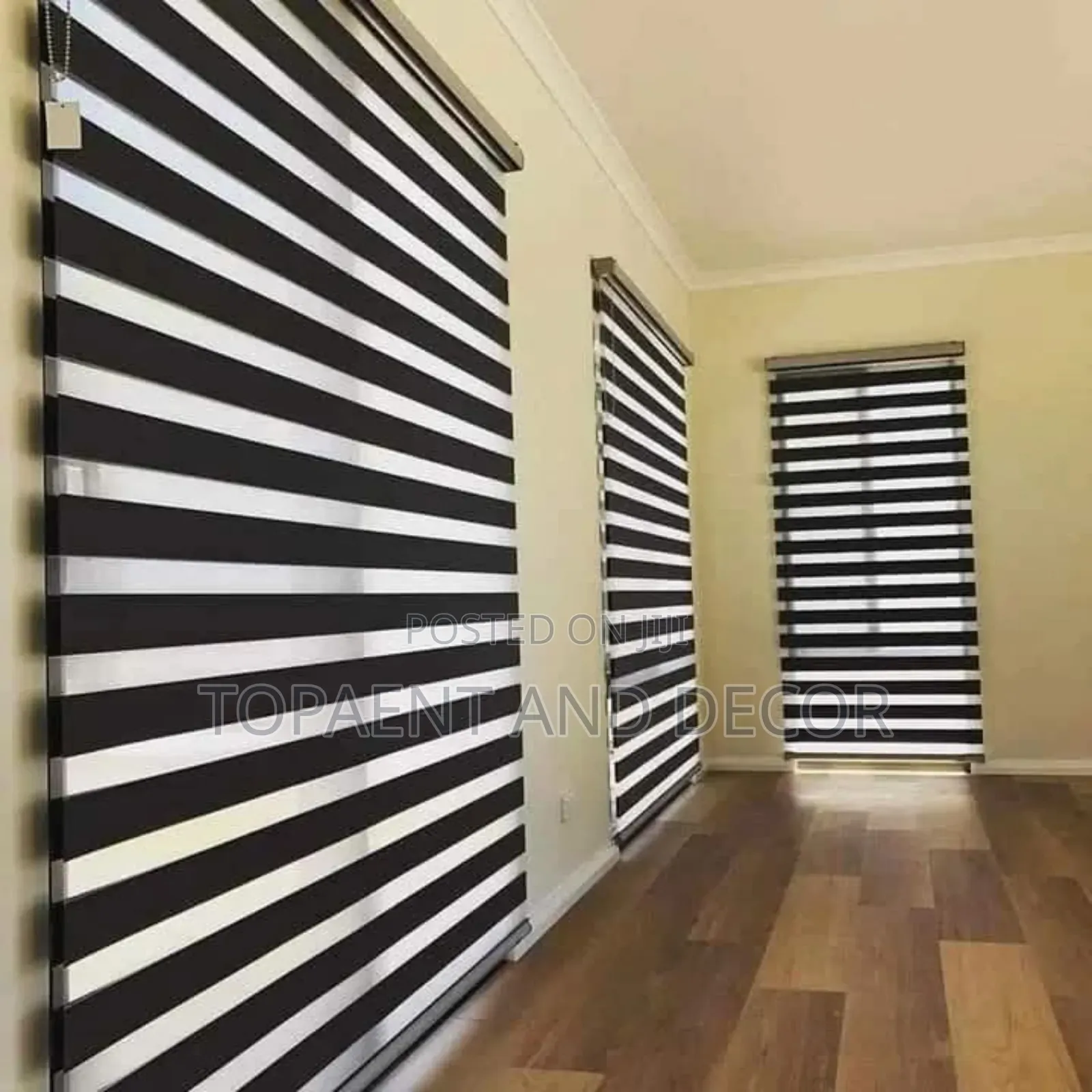 Premium Roller Blinds Shades for Living Room and Office Spaces