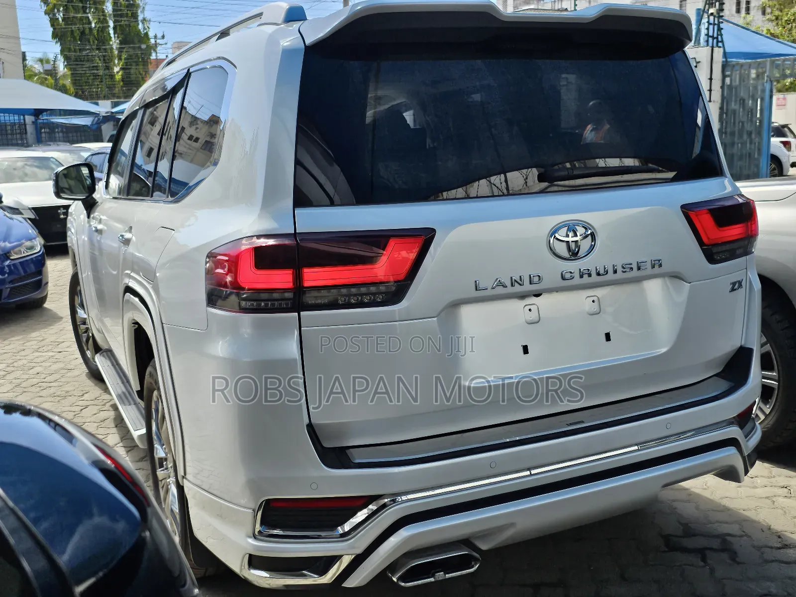 Toyota Land Cruiser 3.3 Diesel 4WD 2022 White
