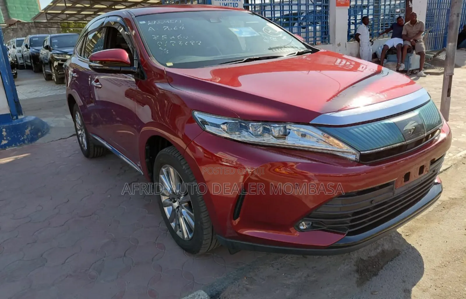 Toyota Harrier 2.0 2019 Red