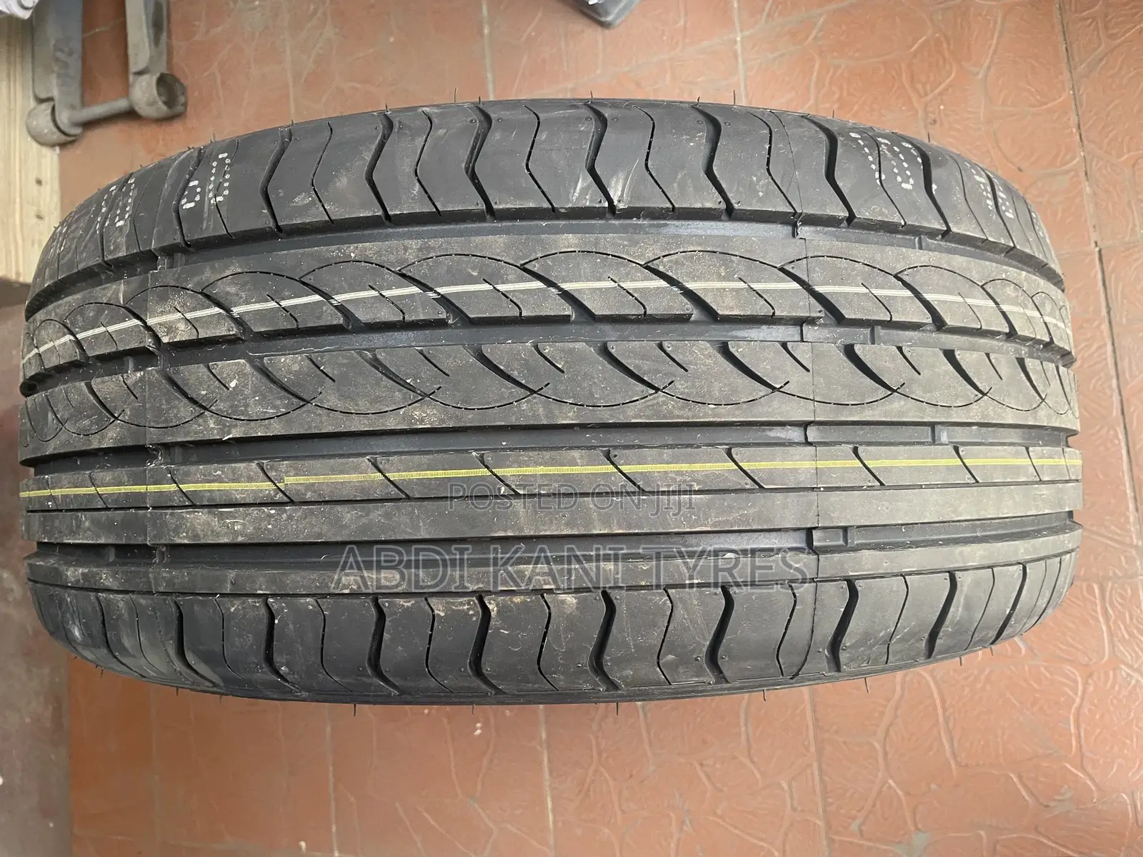 245/40r19 Centara Tyre