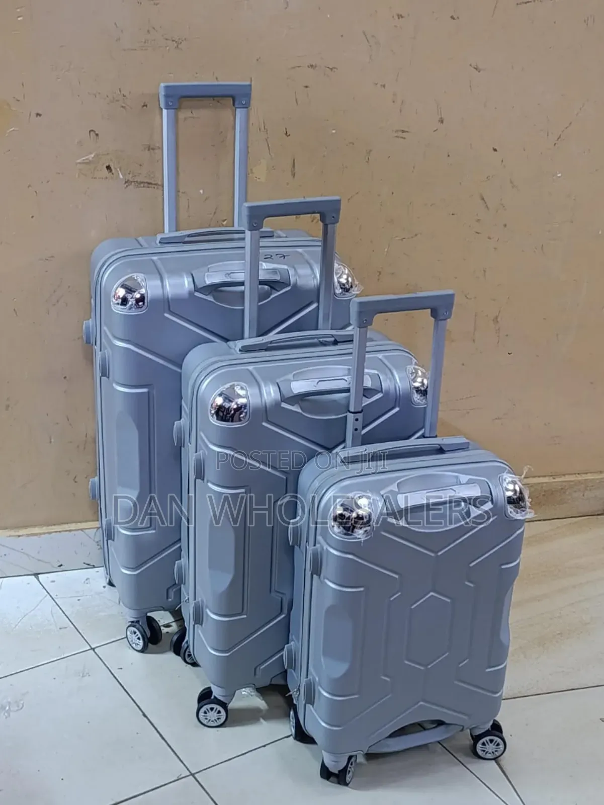 3 in 1 Luxurious Fibre Suitcase*