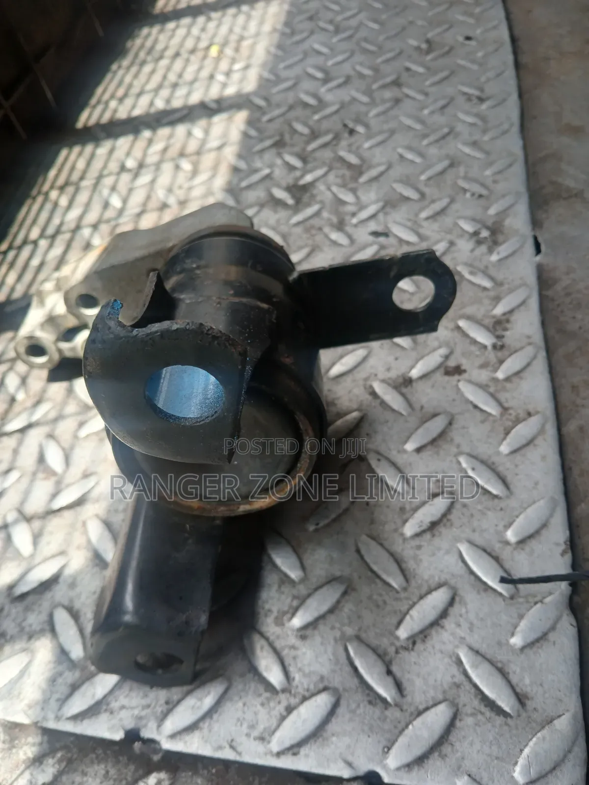 Engine Mounting Mazda Demio