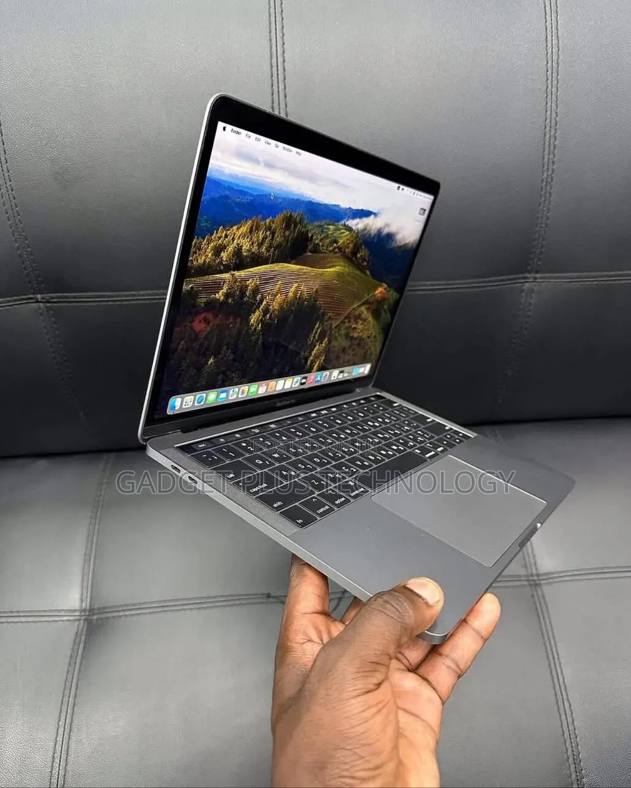 Laptop Apple MacBook Pro 2018 16GB Intel Core I7 SSD 256GB