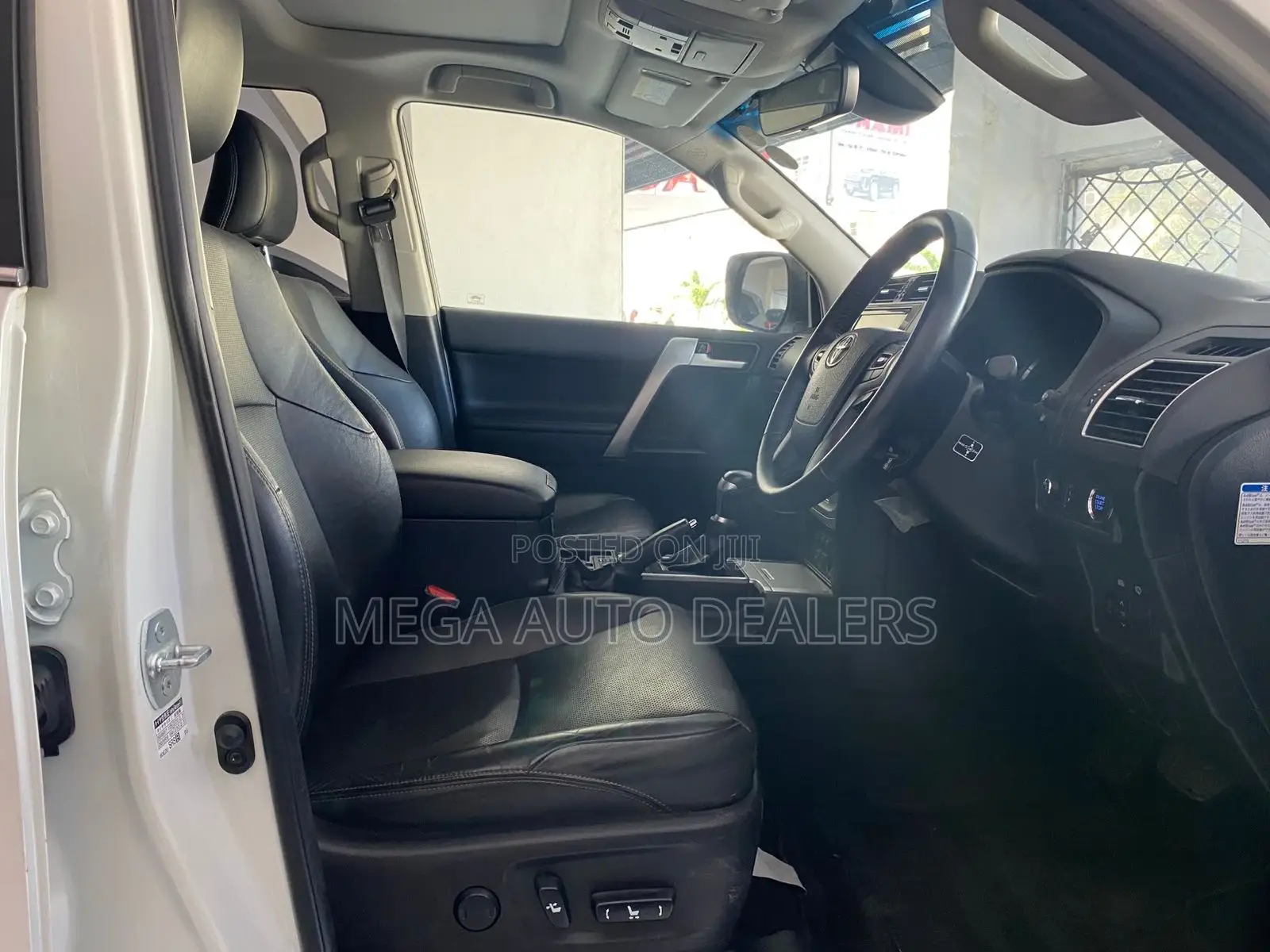 Toyota Land Cruiser Prado 2018 White