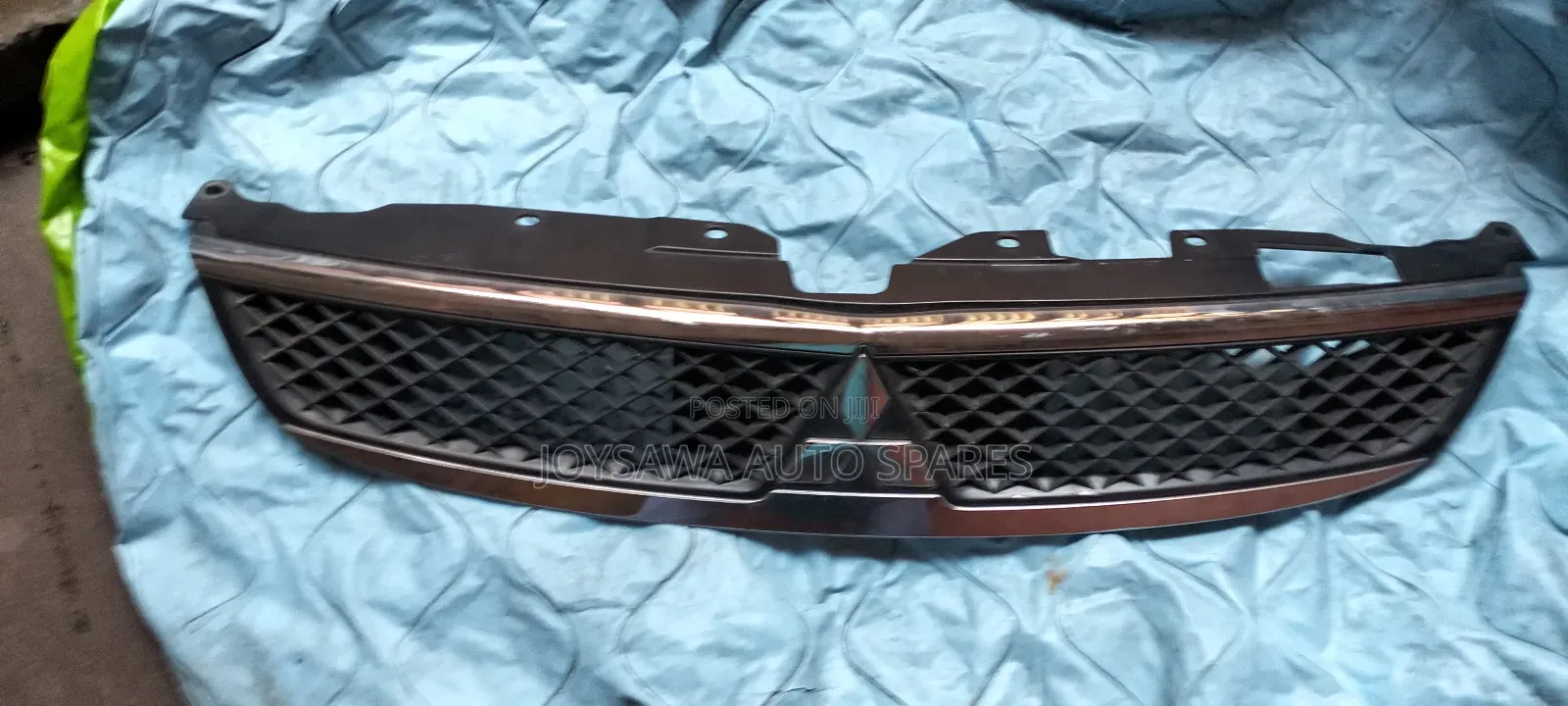 Mitsubishi Colt Xjapan Grill