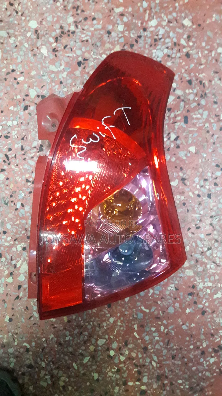 Suzuki Swift 2008 Taillight