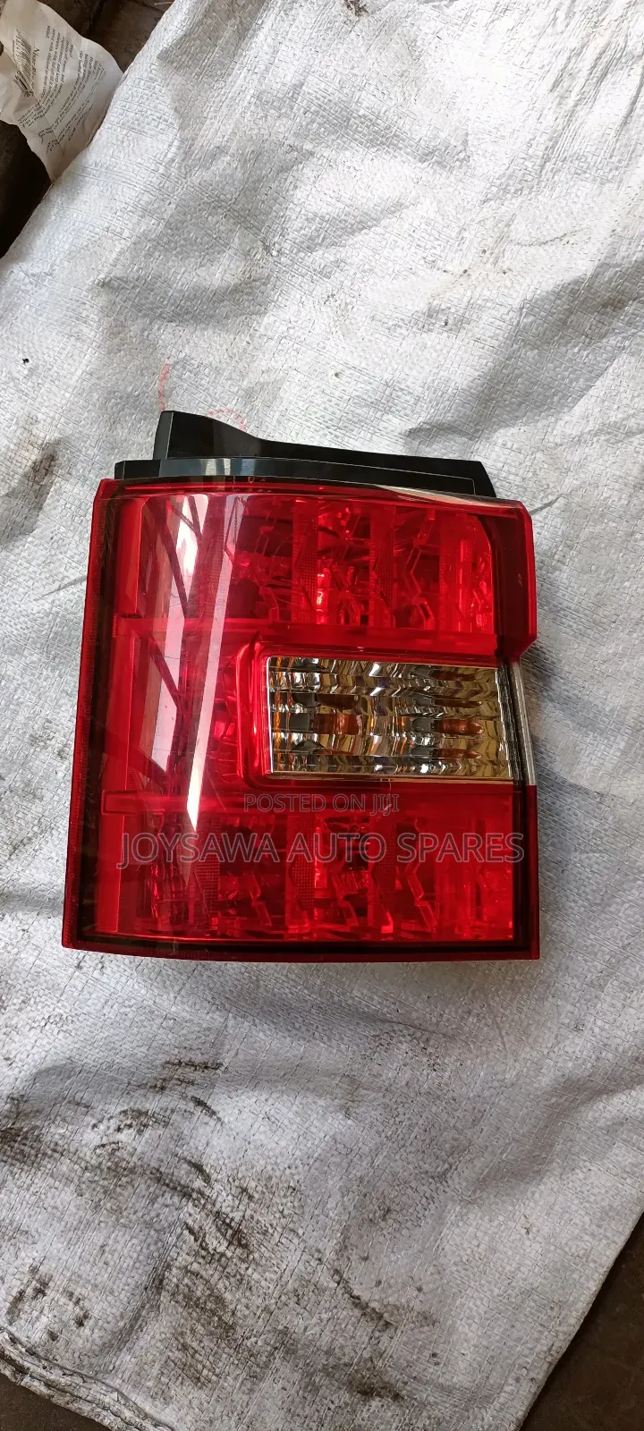 Mitsubishi Delica Taillight