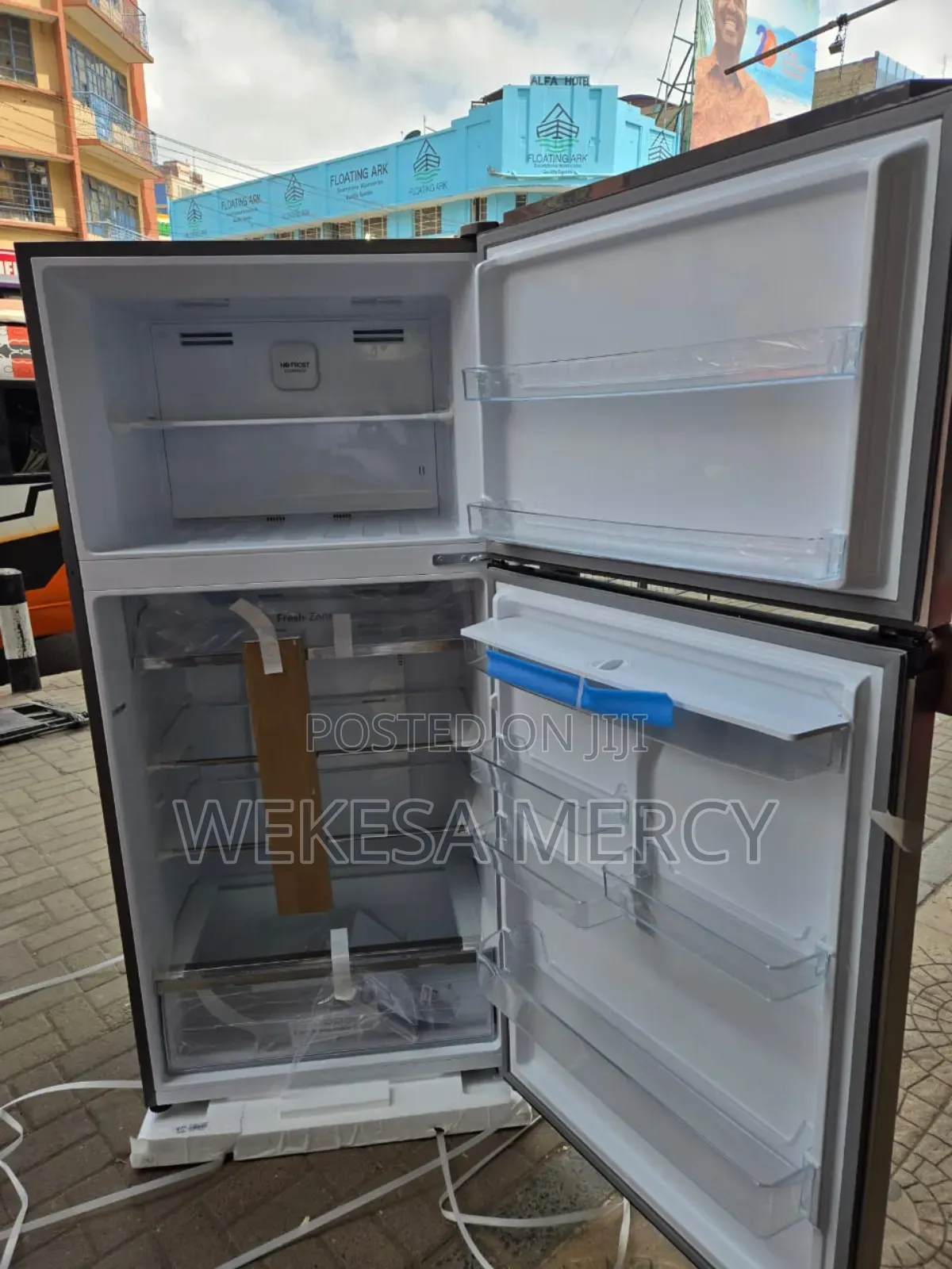 Hisense 510l Top Mount Double Door Fridge With Water Dispenser-Ref