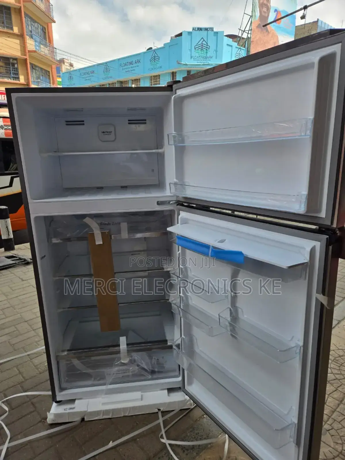Hisense 510l Top Mount Double Door Fridge With Water Dispenser-Ref