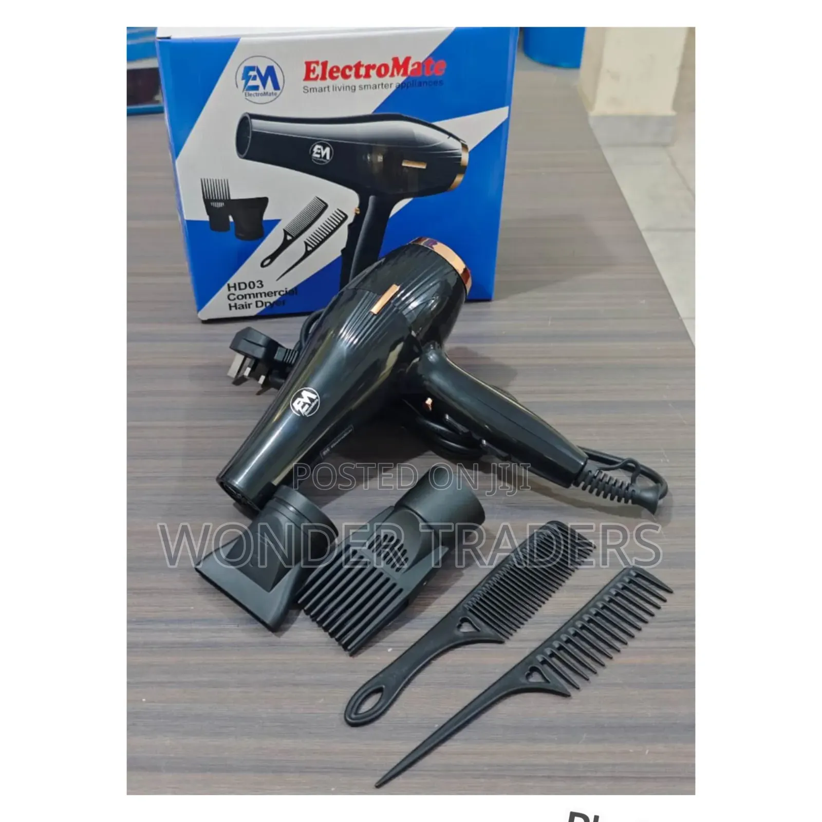Electromate Commercial Hairdryer/Brodry With Accessories
