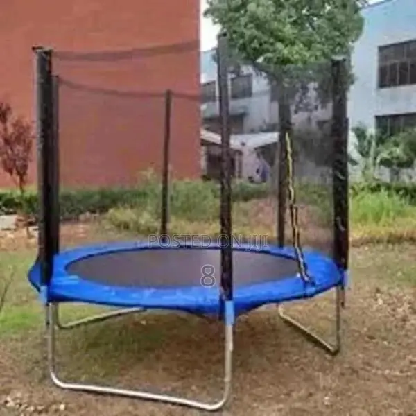 Heavy-Duty 6ft Kids Trampoline – With Enclosure Padding