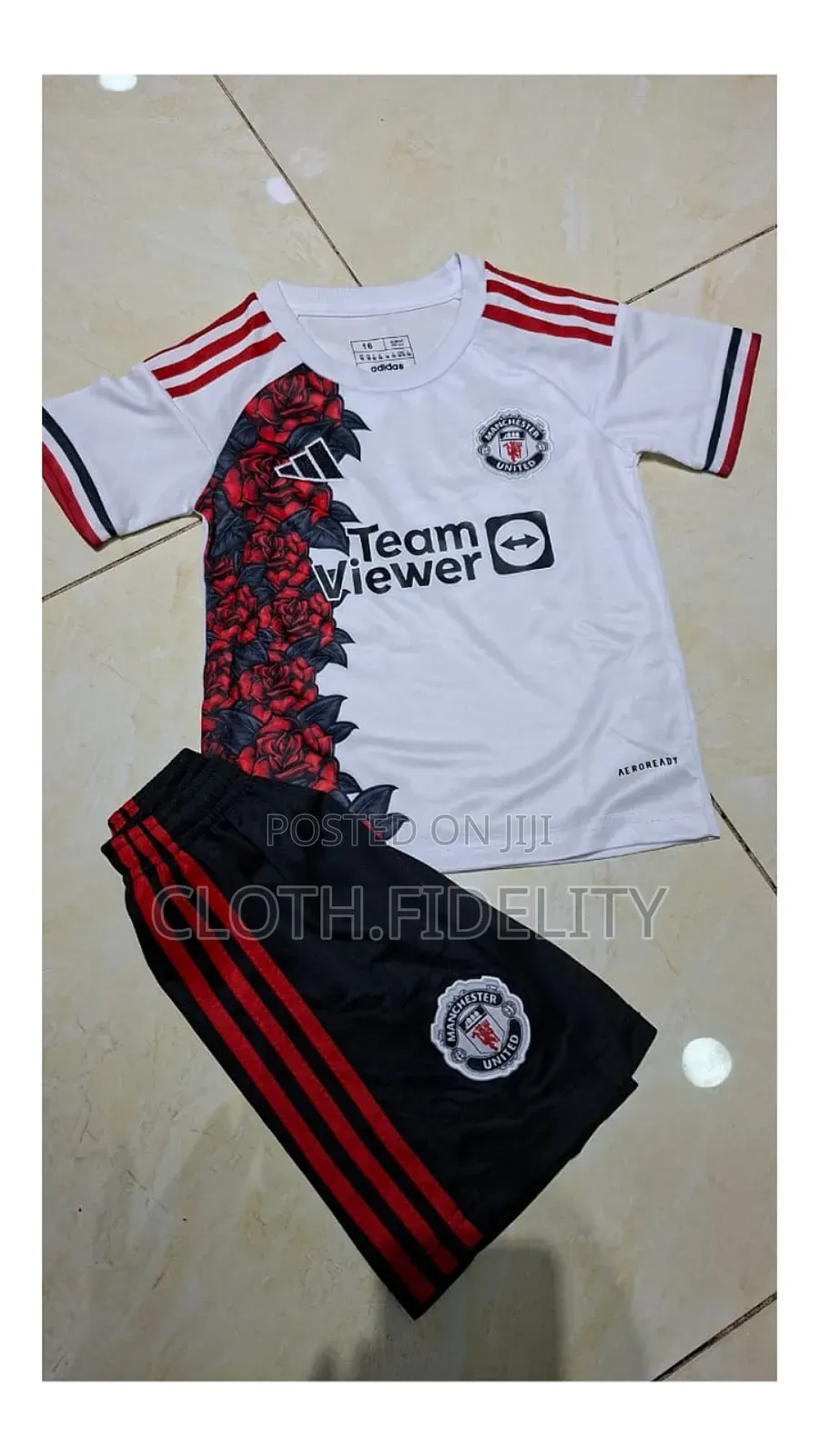 Manchester United White Roses Kids Jersey .