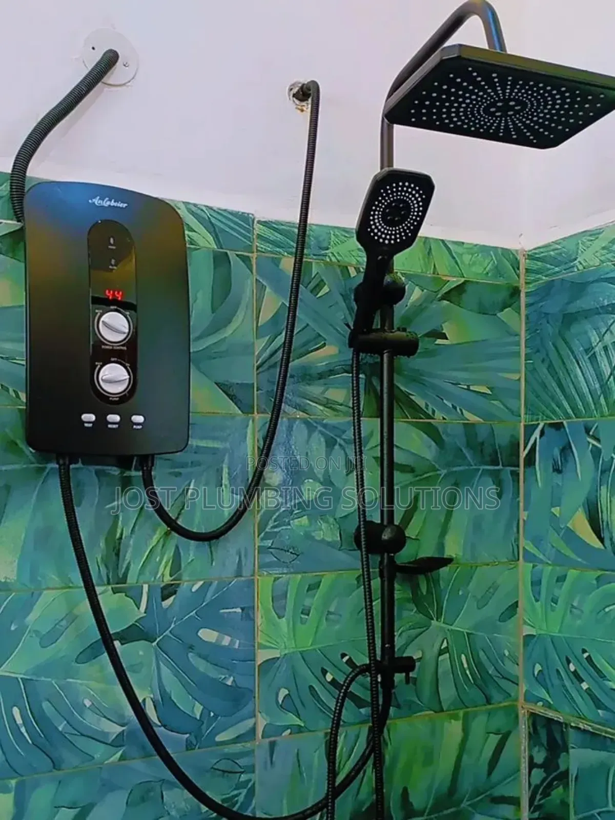 Hot and Cold Modern Shower Installation