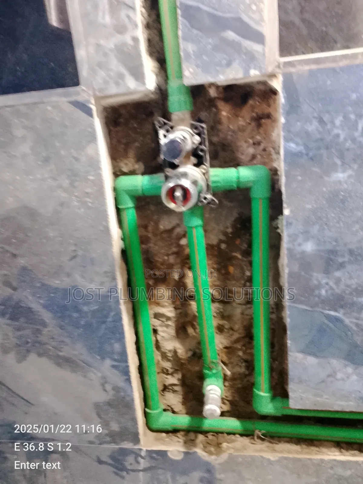 Hot and Cold Modern Shower Installation