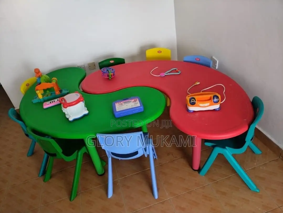 Kindergarten Bean Shape Table