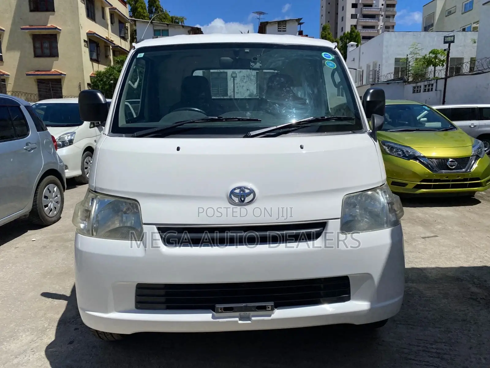 Toyota Lite-Ace 2018 White