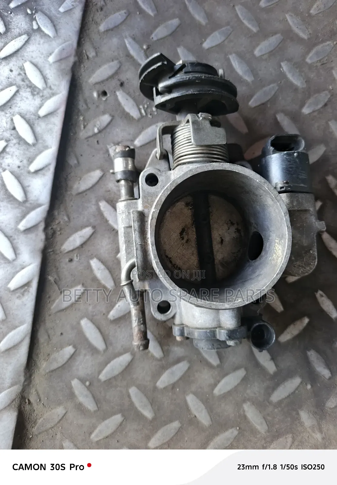 Isuzu Trooper Throttle Body