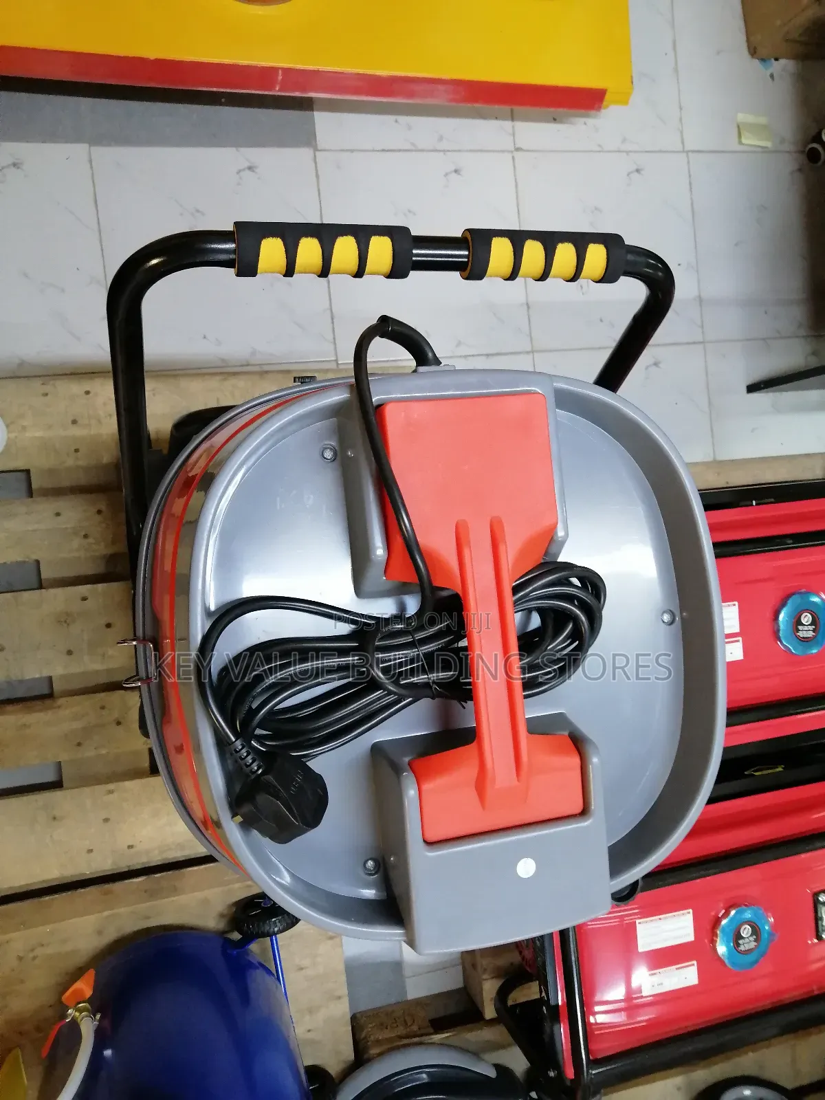 Thorough Wet and Dry Vacuum Cleaner