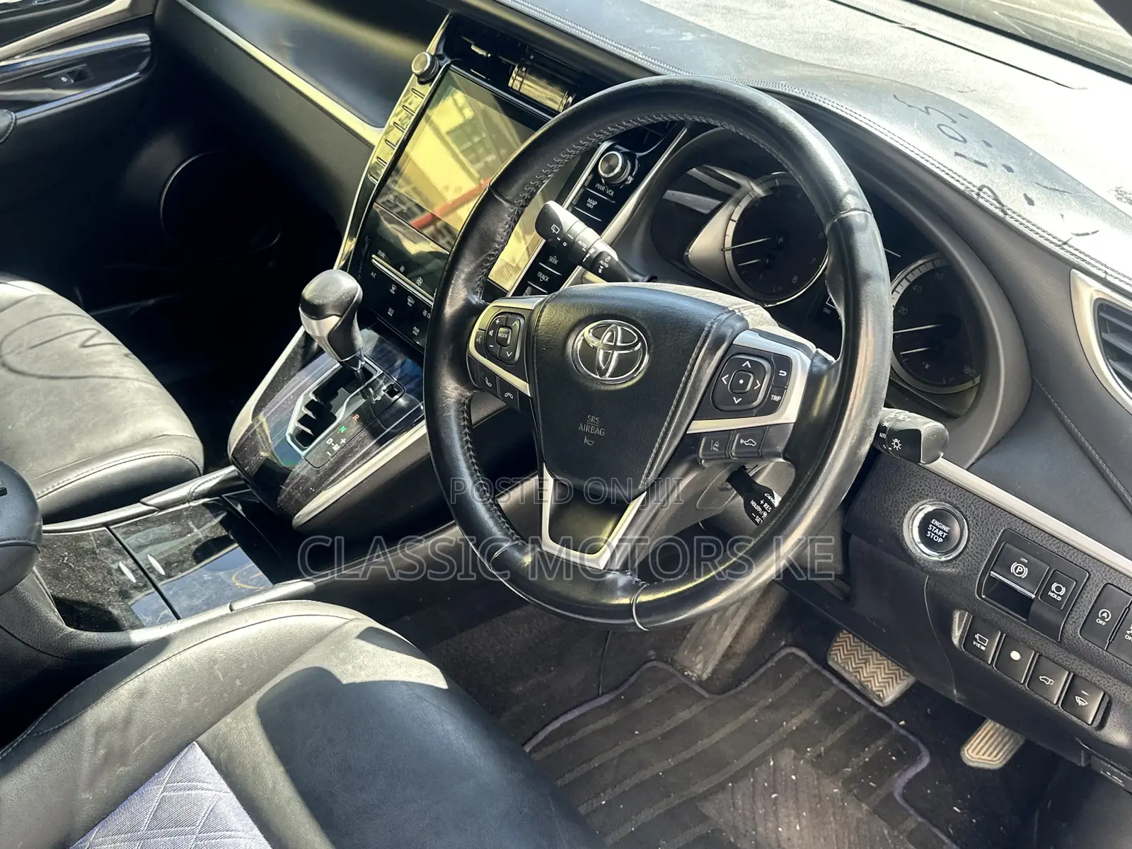 Toyota Harrier 2.0 Turbo 4WD 2018 Black