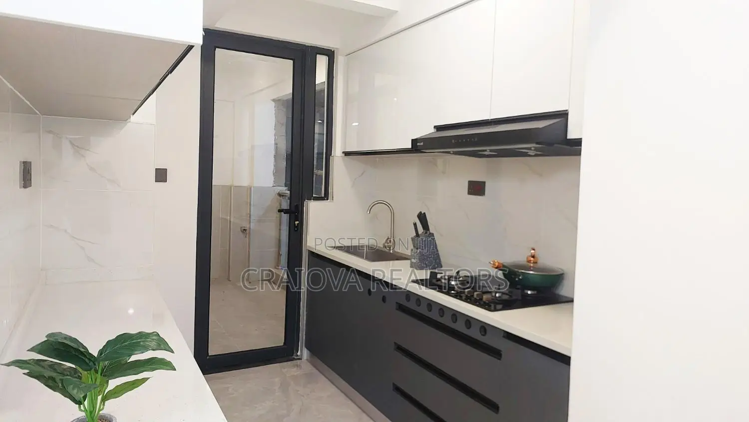 2bdrm Apartment in Valley Arcade for sale