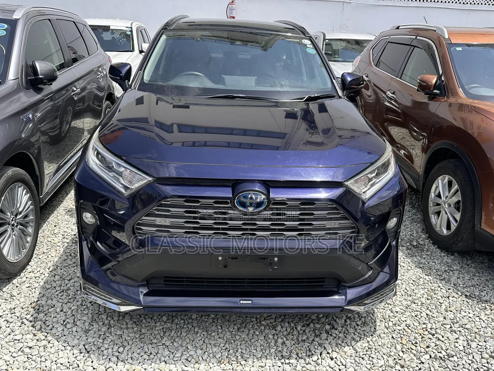Toyota RAV4 Hybrid 2020 Blue