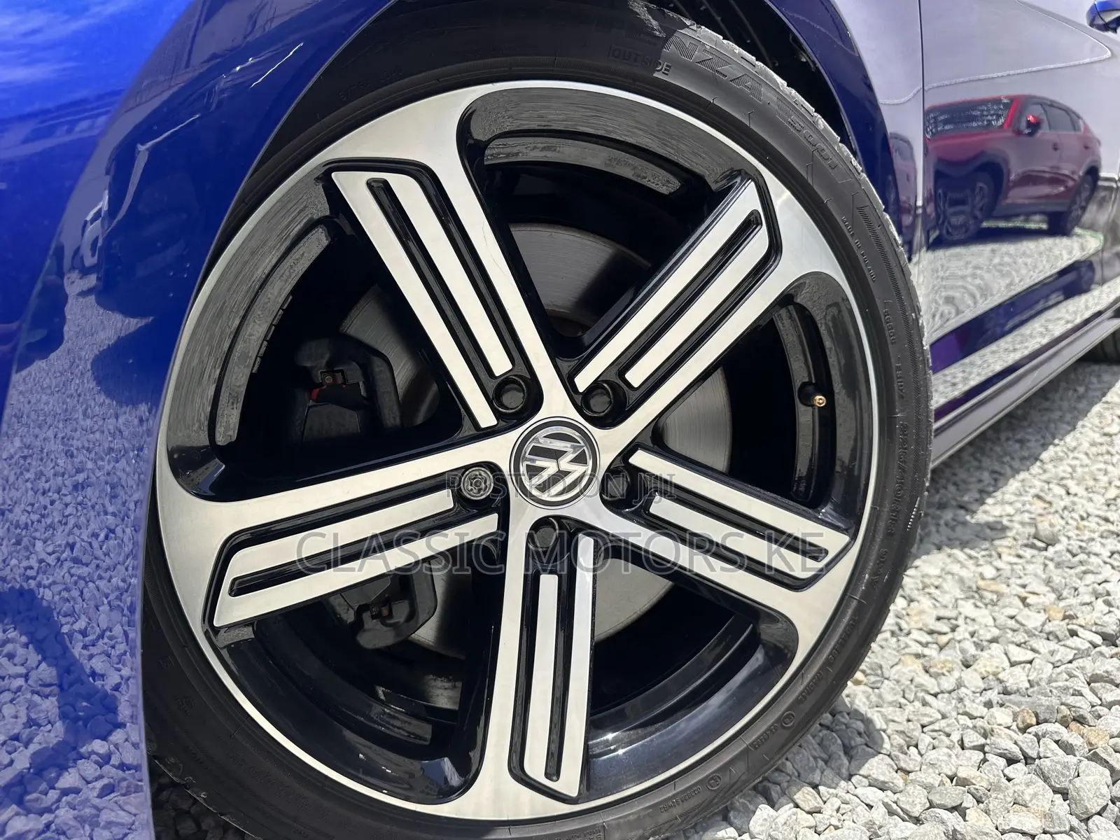 Volkswagen Golf R 4-Door w/DCC & Navigation 2019 Blue