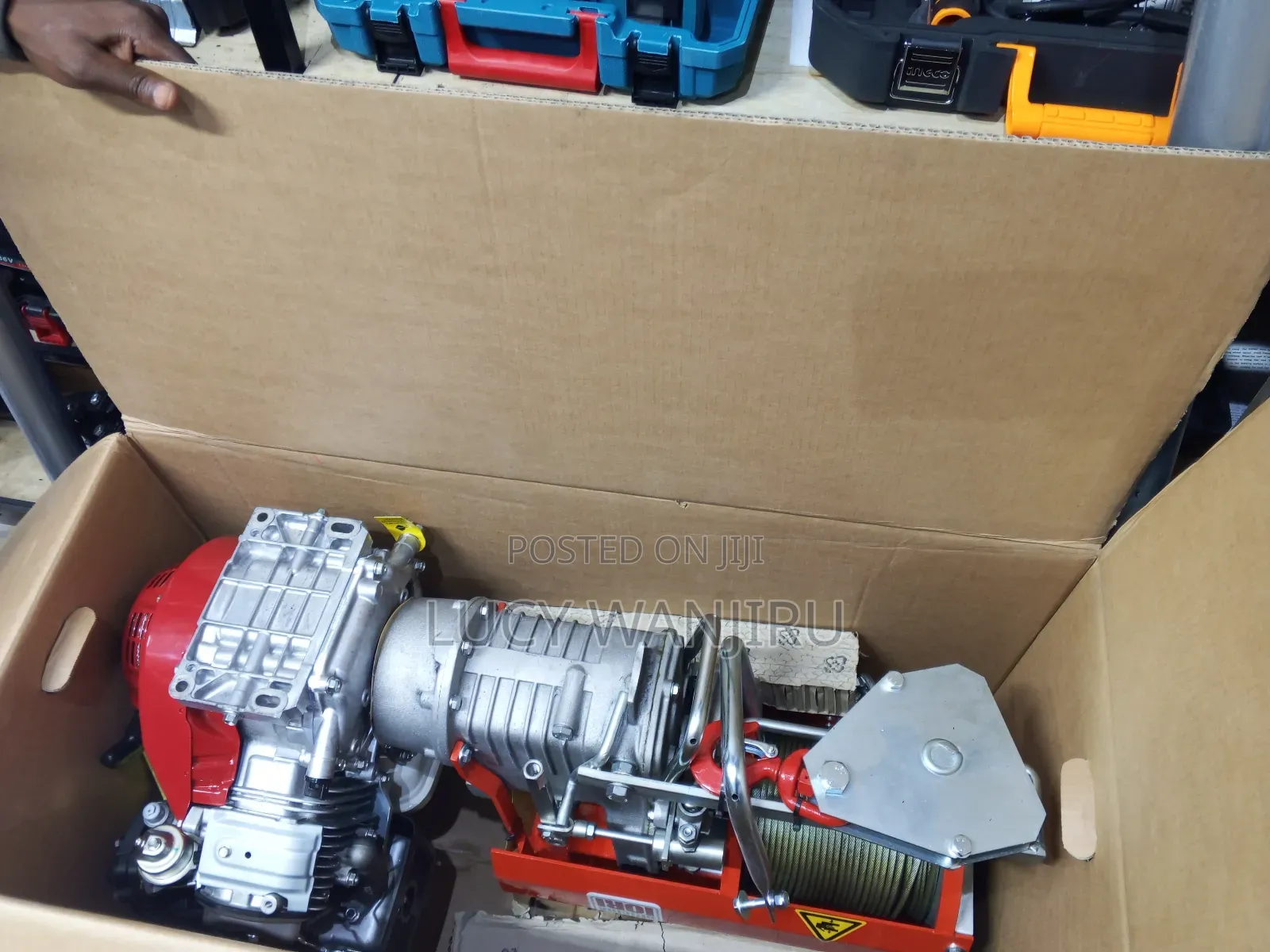 Honda Engine Concrete Hoist Machine