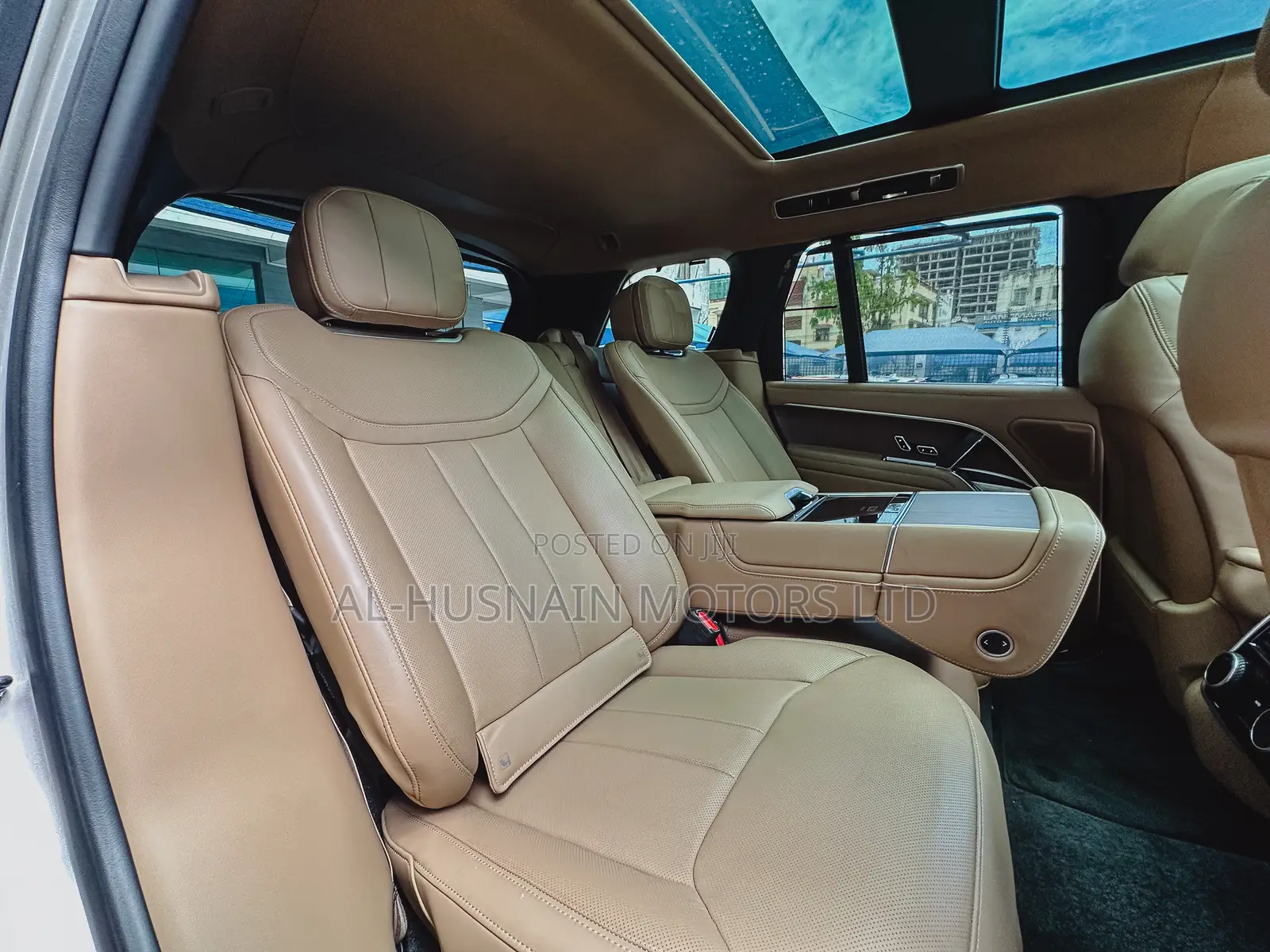 Land Rover Range Rover Autobiography LWB 2023 Gold