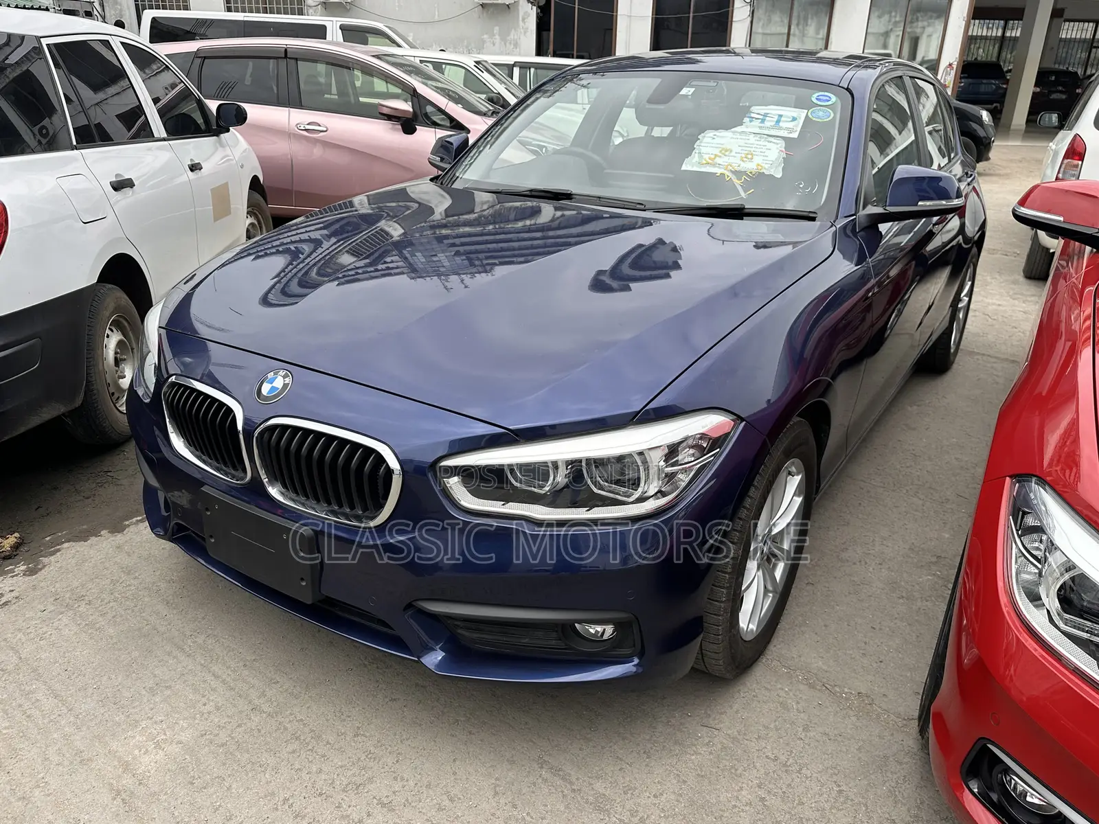 BMW 118i 2018 Blue