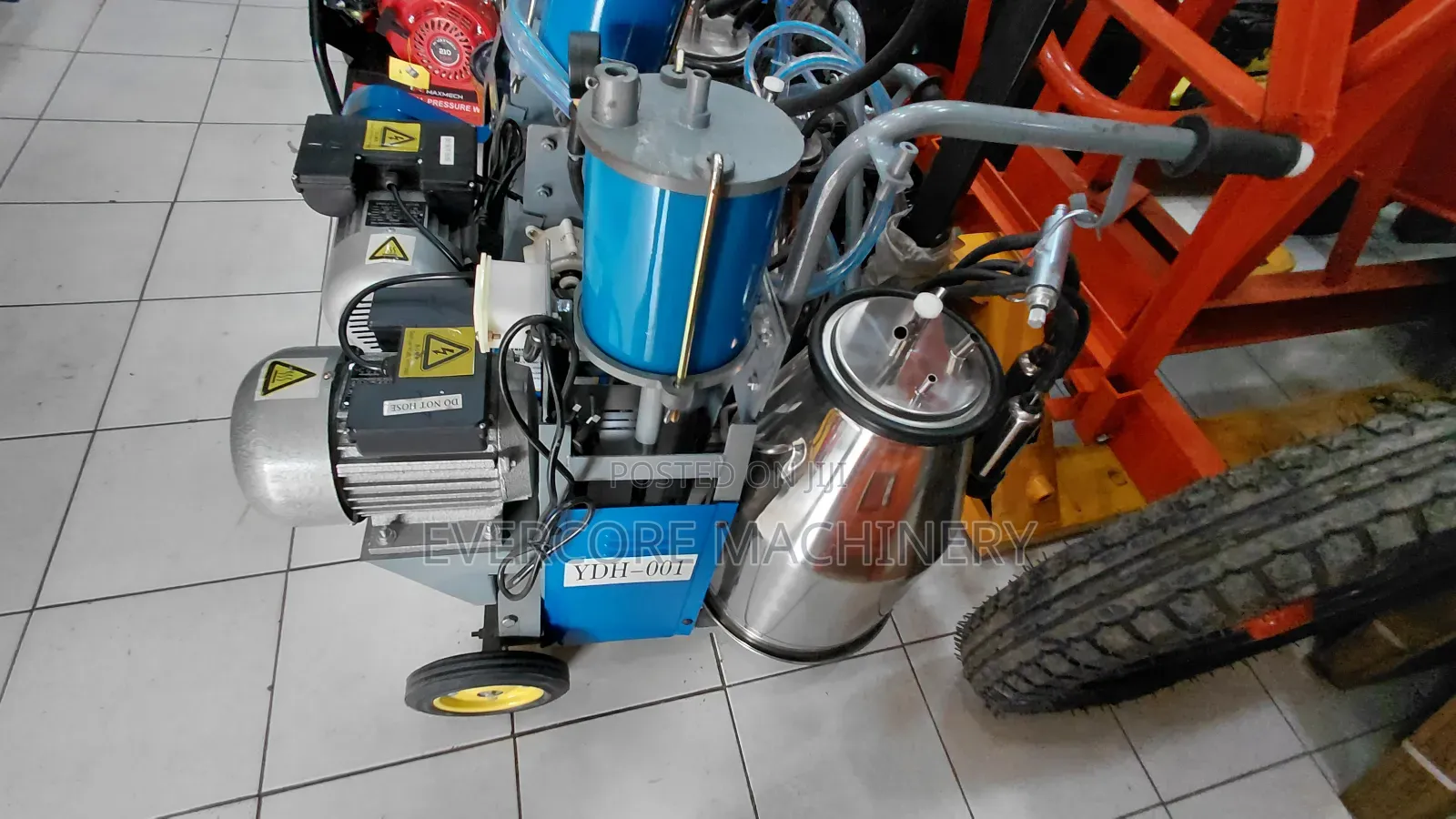 Single Bucket Milking Machine Milano Italia Brand.