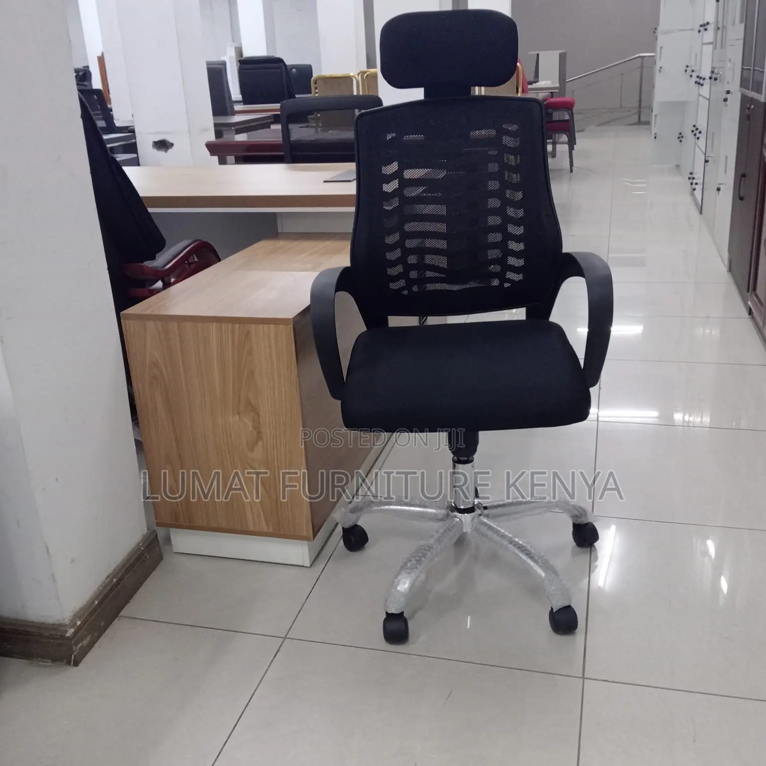 Ergonomic Office Mesh Chair With Headrest
