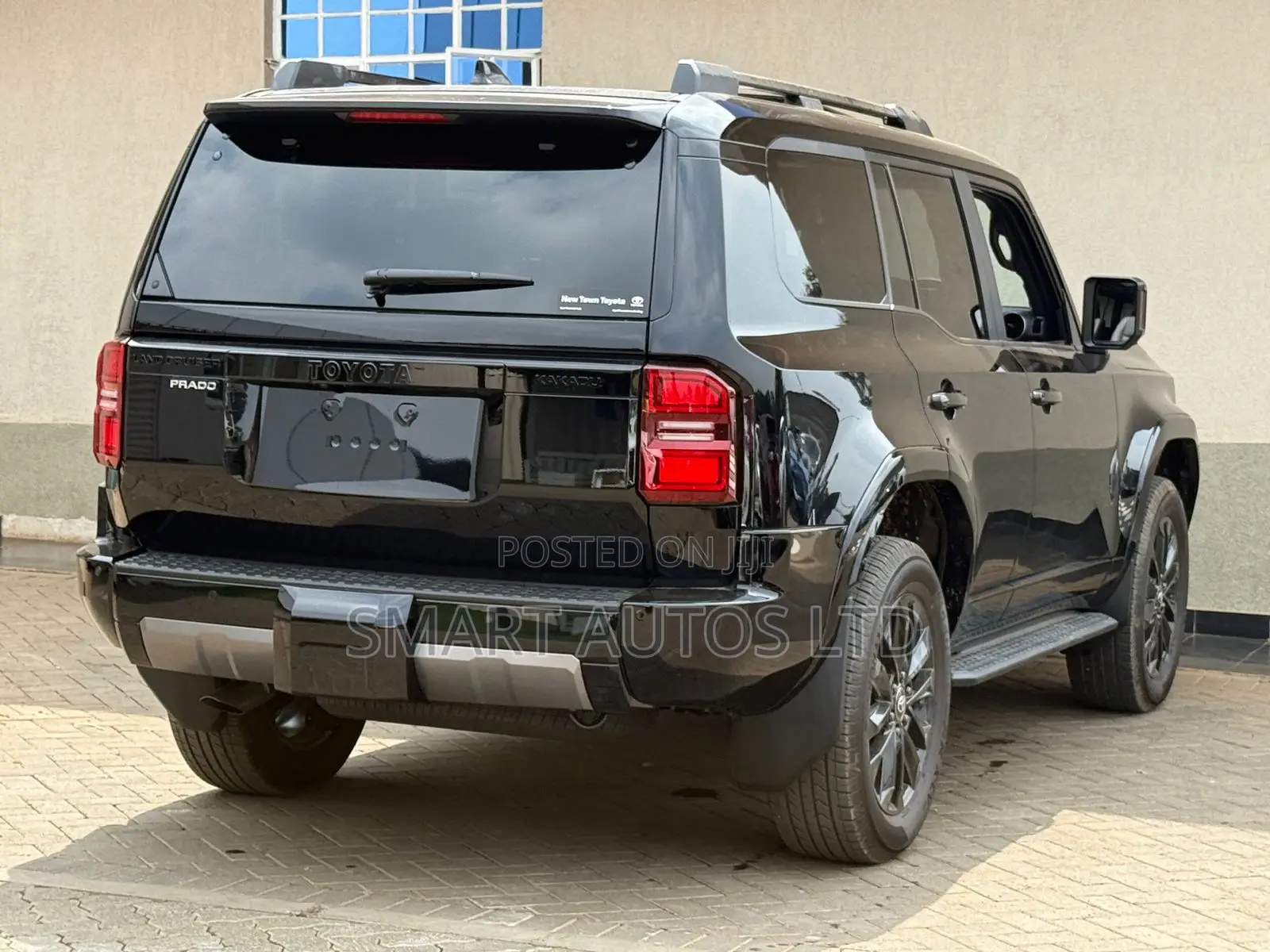 New Toyota Land Cruiser Prado 2.8 2025 Black