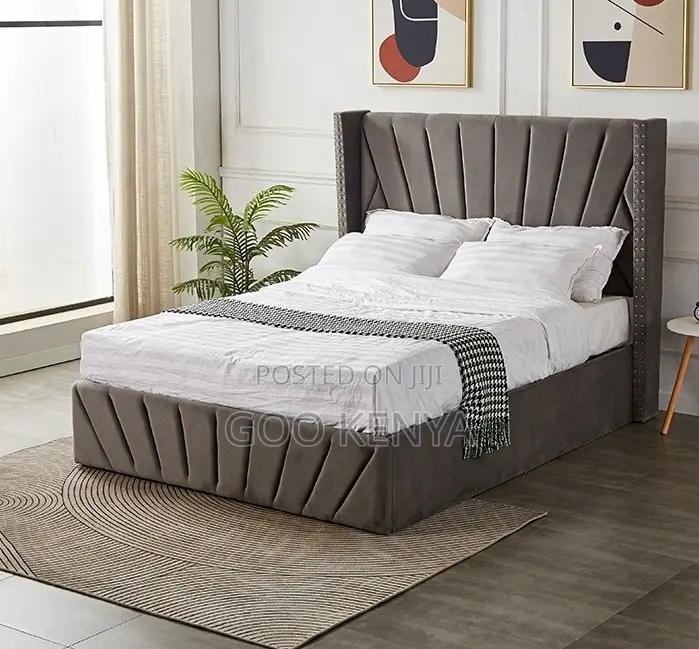 Home Bed; Dark Grey Plush Velvet Queen Bed With Hydraulic Storage