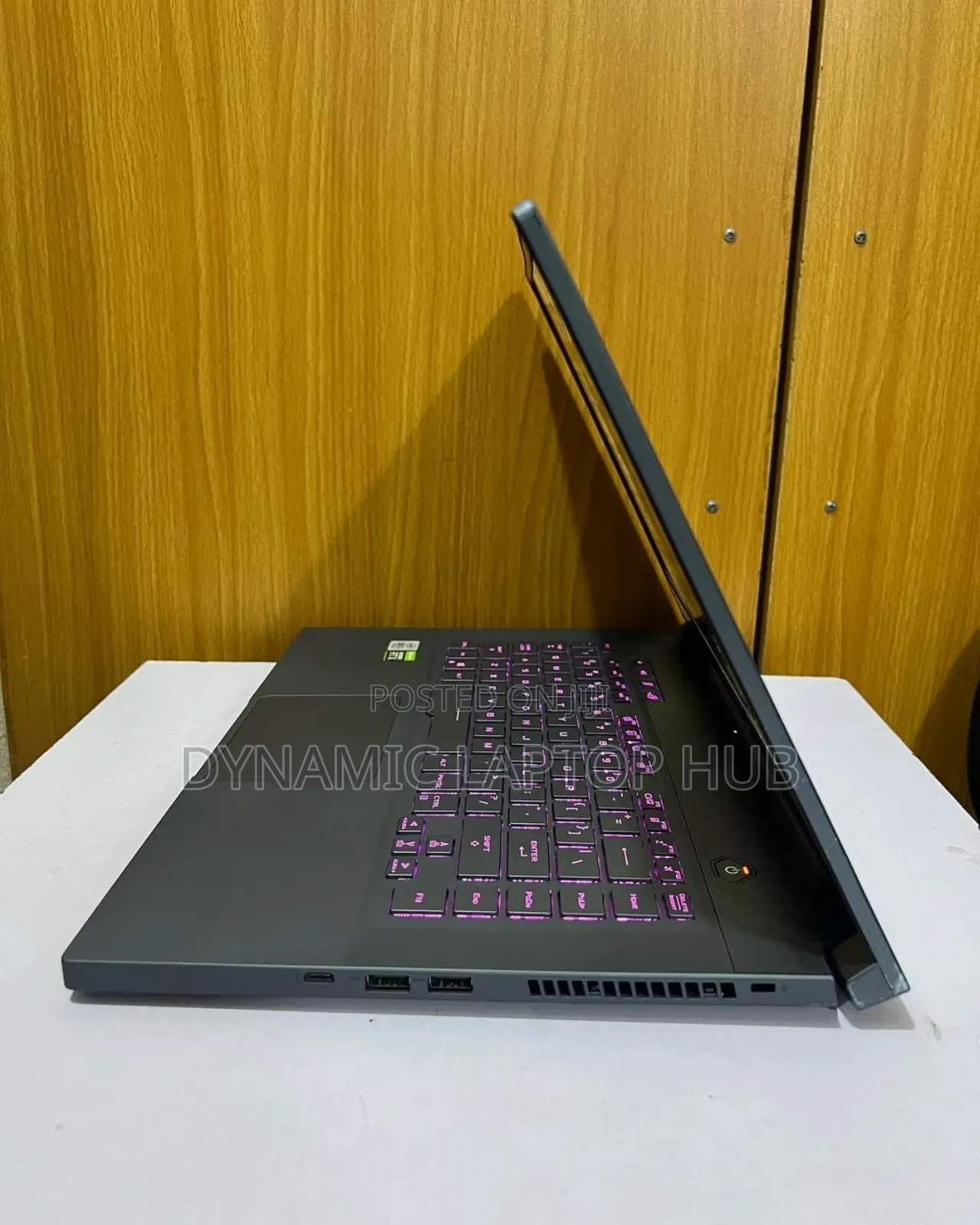 Laptop Asus ROG Zephyrus M15 GU502LU 16GB Intel Core I7 SSD 512GB
