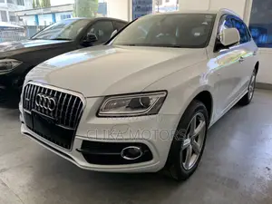 Audi Q5 2.0T Premium AWD quattro 2017 White