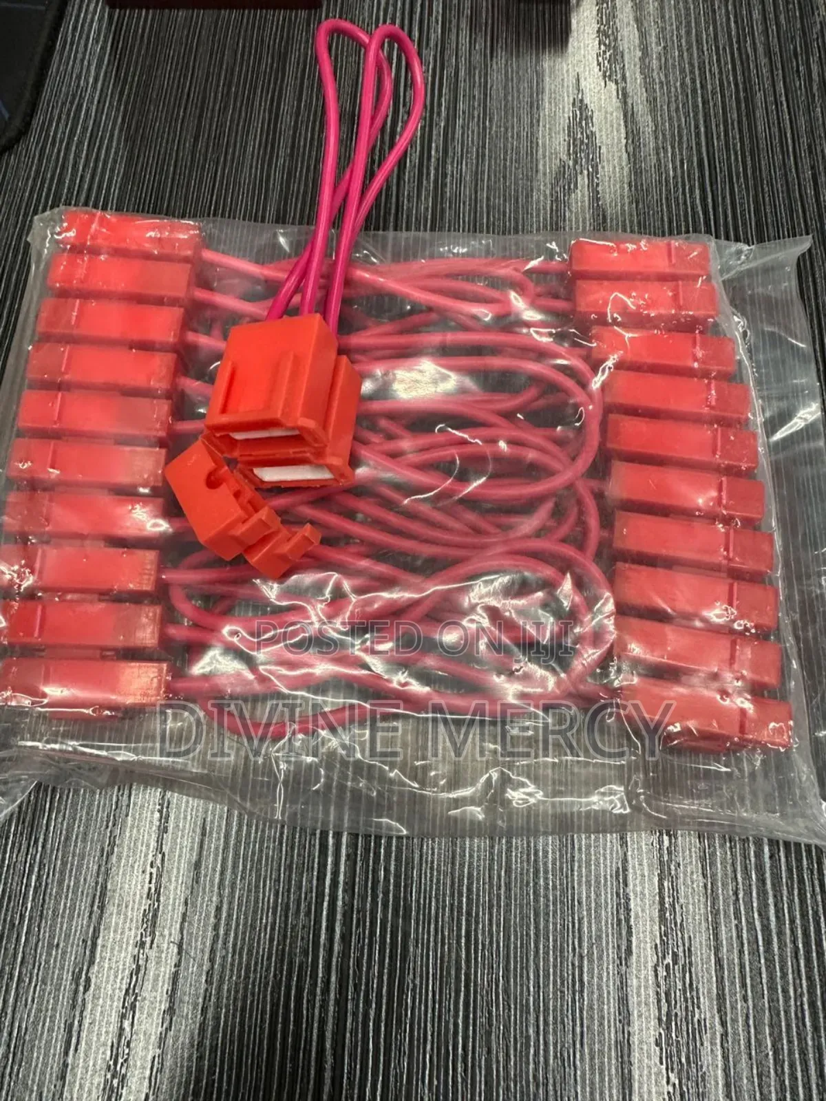 Fuse Holders Clips