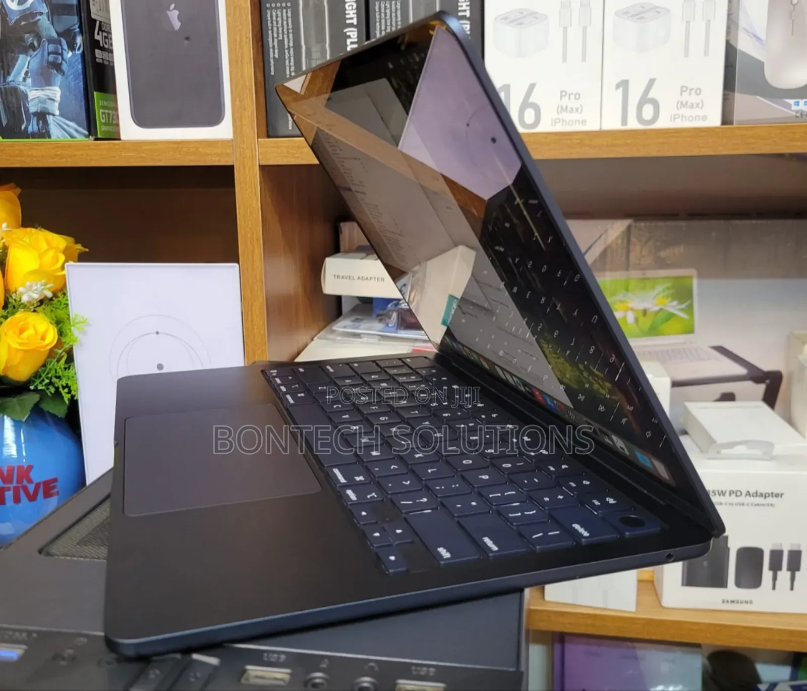 Laptop Apple MacBook Air 2025 M4 13-Inch 16GB Apple M4 SSD 256GB