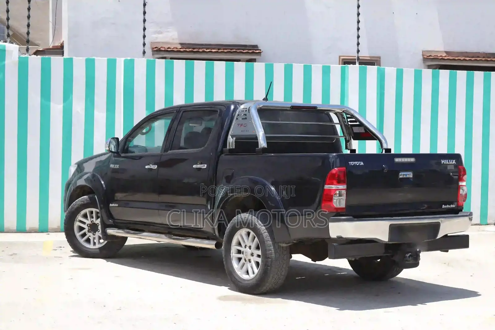 Toyota Hilux 3.0 D-4D 4x4 2014 Black