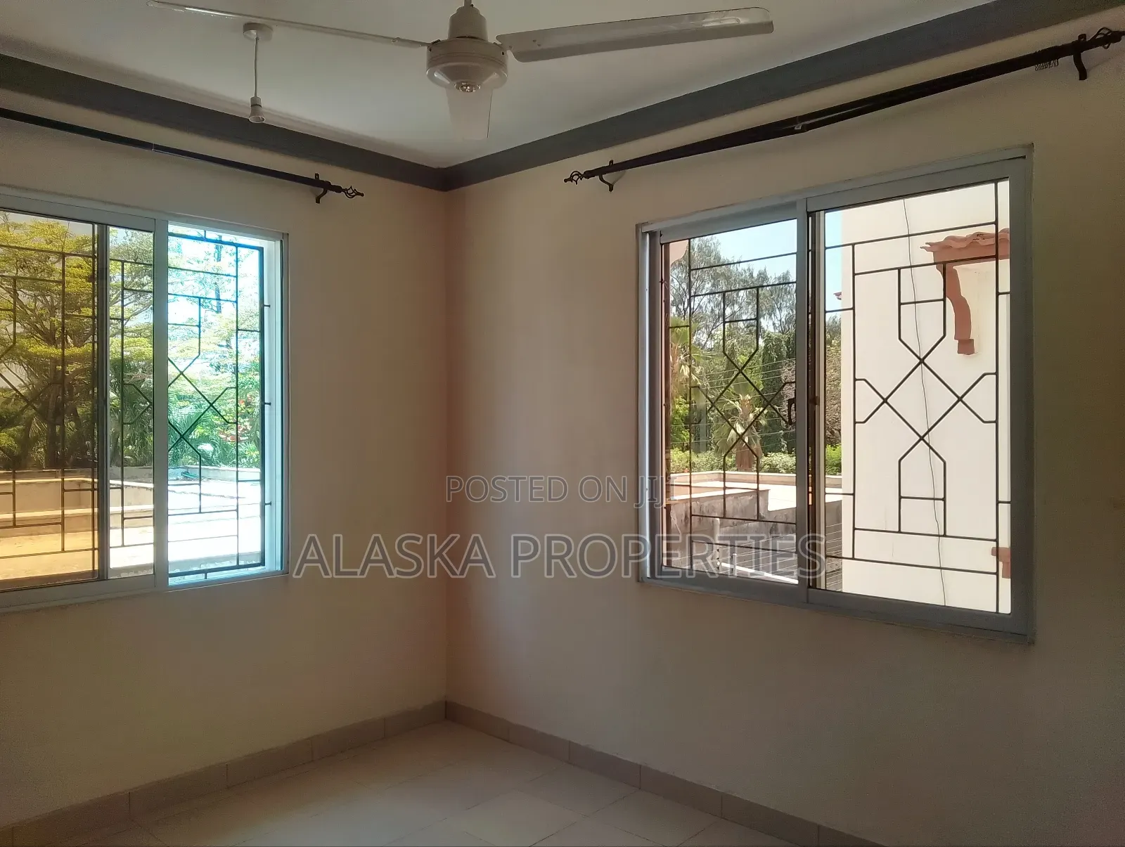 3bdrm Apartment in Nyali Estate for rent