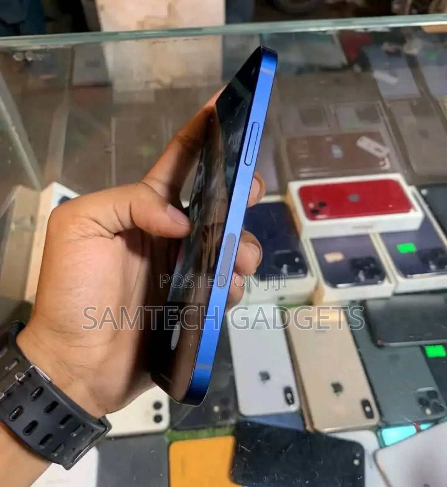 Apple iPhone 12 64 GB Blue