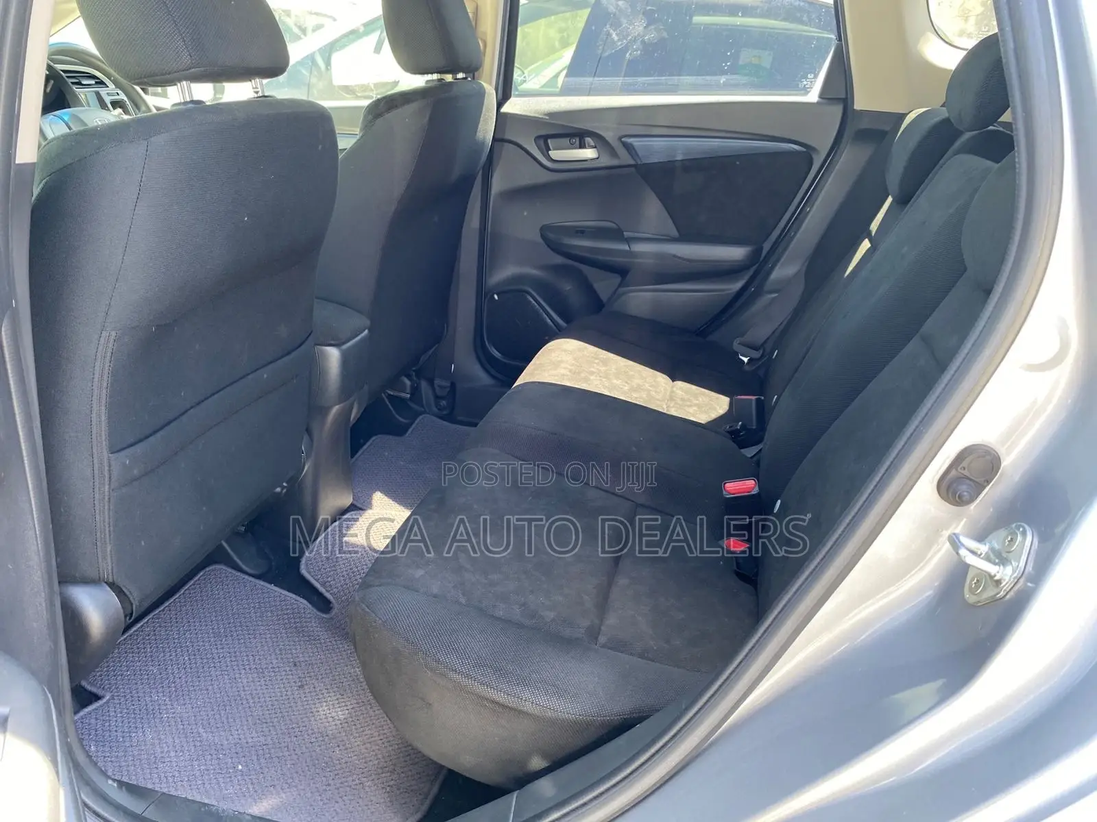 Honda Fit Shuttle 2018 Silver